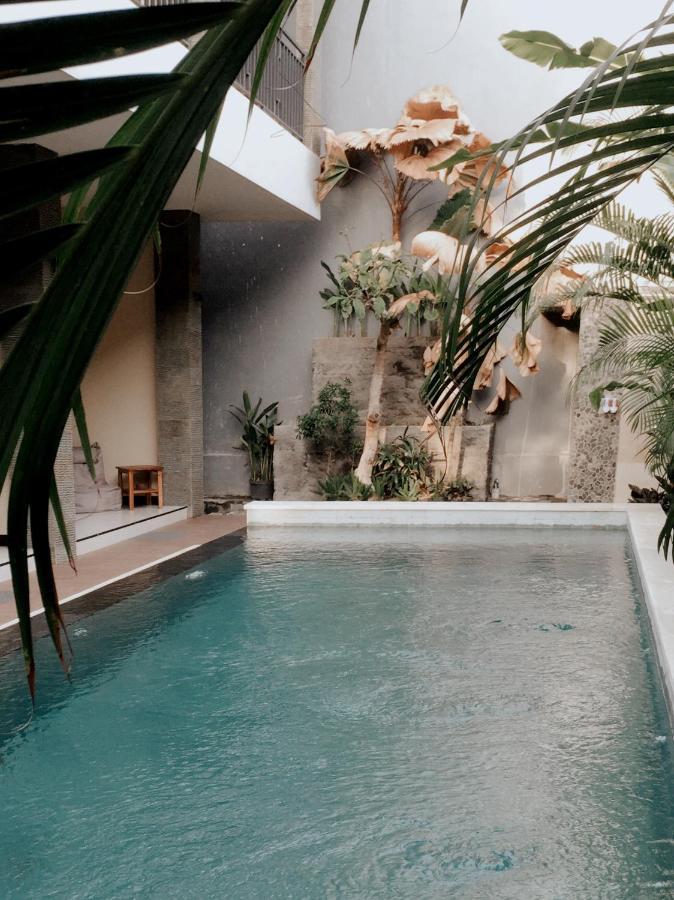 Kubu Kenak Guesthouse Seminyak Exterior foto
